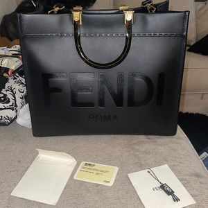 Fendi sunshine tote medium size black